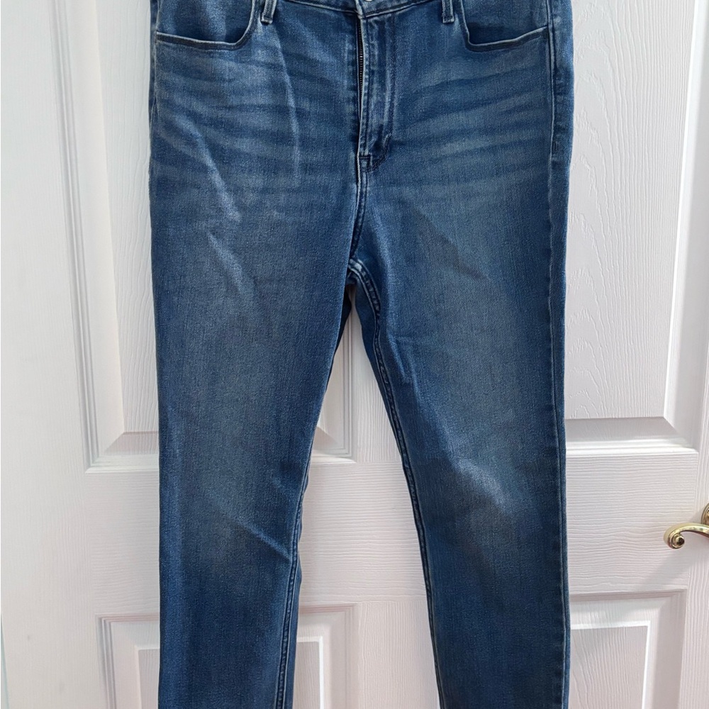 Old Navy Women’s High Rise Skinny Jeans - Medium Blue Wash size 12 short